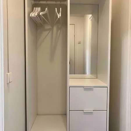 Entire Flat Located 2km From Center, Free Parking