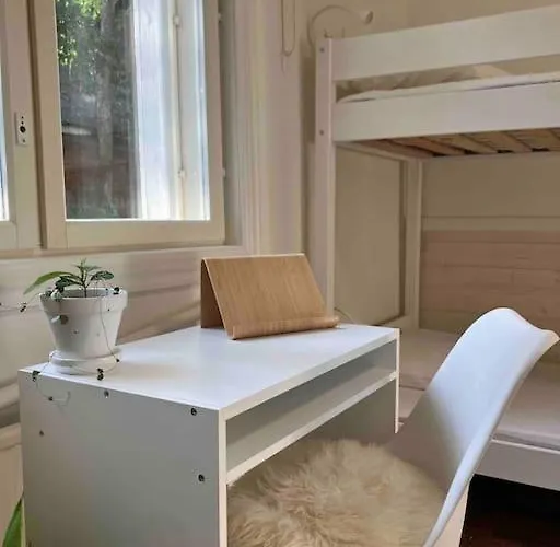 Appartement Entire Flat Located 2km From Center, Free Parking *